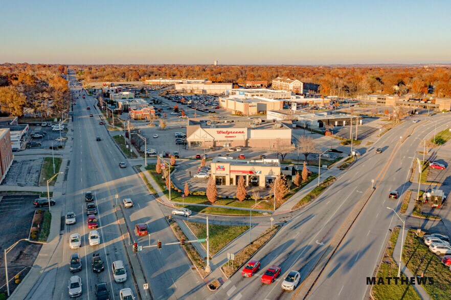More Photos Of 2630 NE Vivion Rd, Kansas City Drugstore For Sale