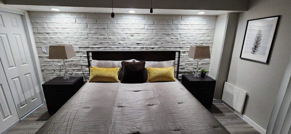 More Photos Of 425 W Paseo Redondo, Tucson Apartments For Sale