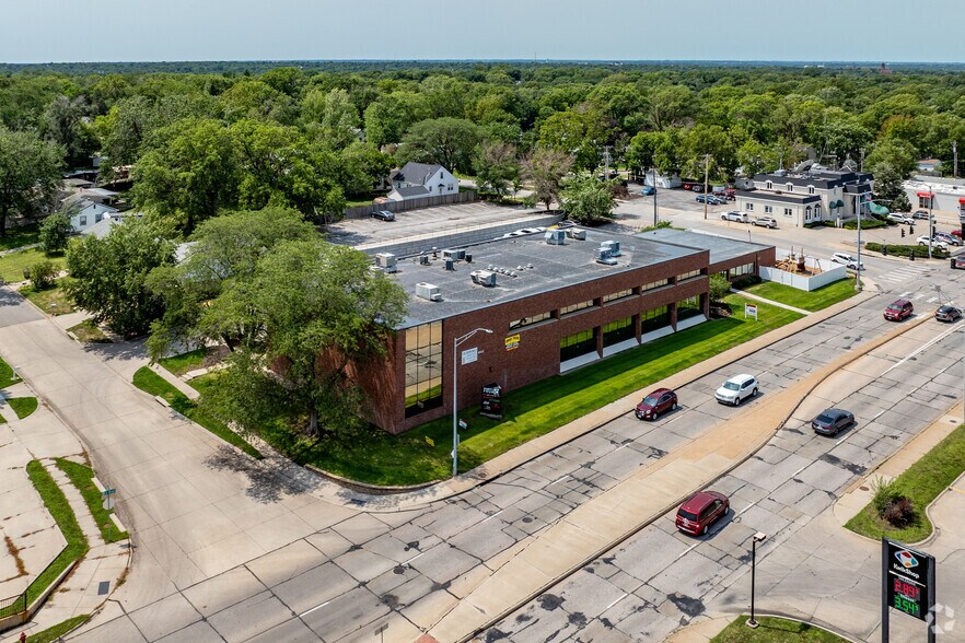 More Photos Of 4401-4435 O St, Lincoln Office For Sale