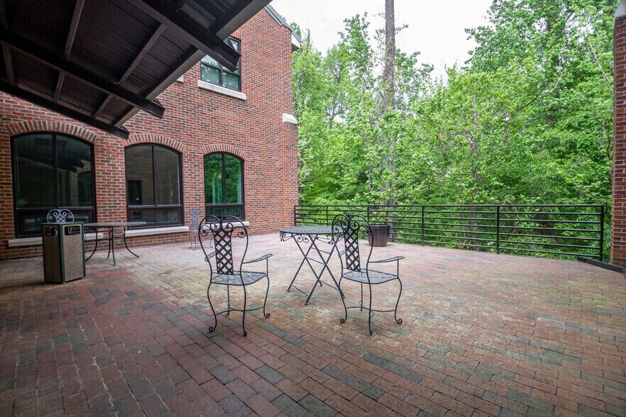 More Photos Of 610 Jones Ferry Rd, Carrboro Medical For Sale