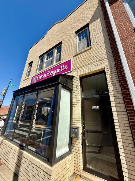 Primary Photo Of 1735-1737 Wisconsin Ave NW, Washington Storefront Retail Office For Lease