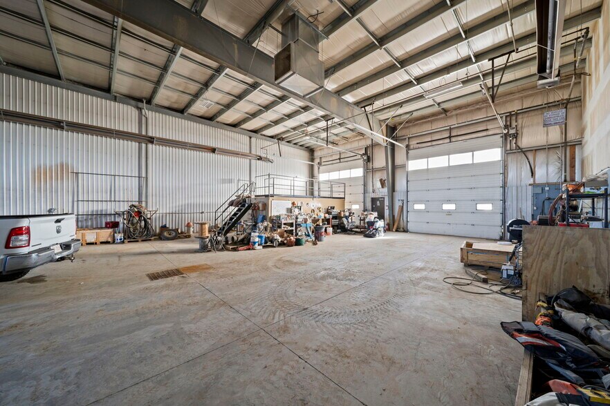 More Photos Of 8028 Edgar Industrial Cres, Red Deer Warehouse For Sale