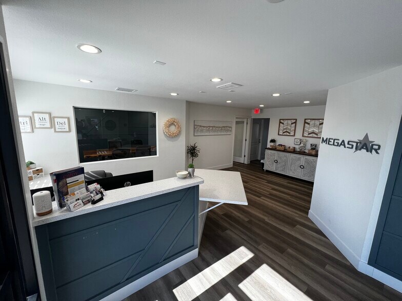 More Photos Of 2410 Larkspur Ln, Redding Office For Lease