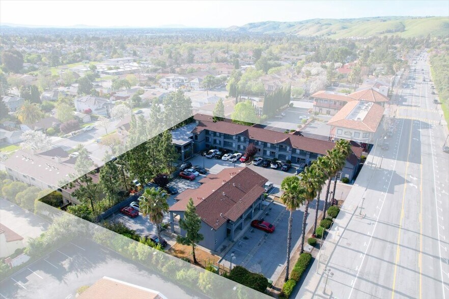 Primary Photo Of 43643 Mission Blvd, Fremont Hotel For Sale