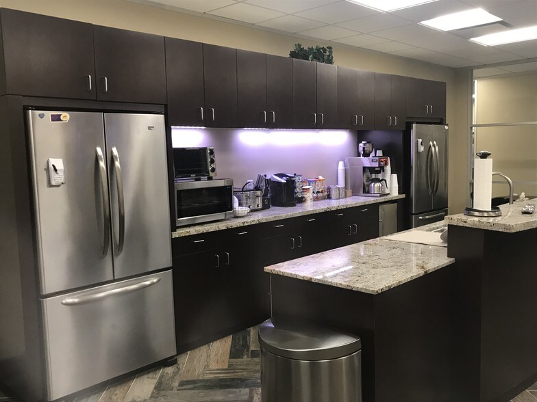 More Photos Of 3931 Ann Arbor Dr, Houston Warehouse For Sale