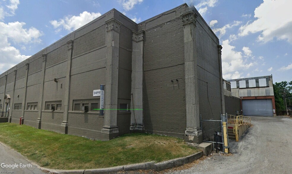 More Photos Of 229 Factory St, La Porte Industrial For Lease