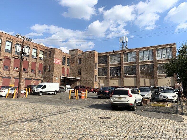 Primary Photo Of 430 Communipaw Ave, Jersey City Warehouse For Lease