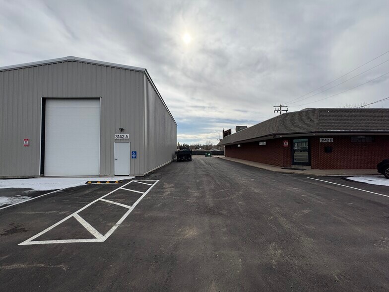 More Photos Of 3142 W Hampden Ave, Sheridan Warehouse For Sale