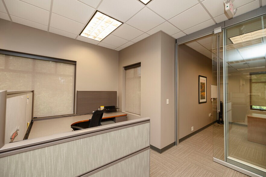 More Photos Of 13203 W 21st Ct N, Wichita Office For Sale