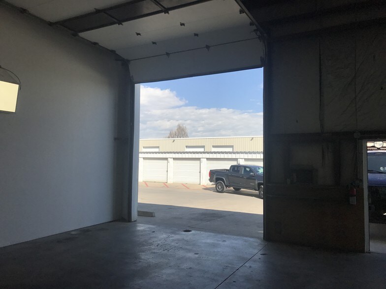 More Photos Of 6535 York St, Denver Warehouse For Lease