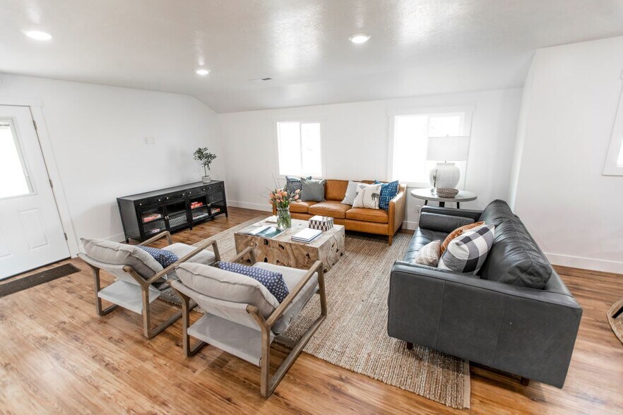 More Photos Of 5175 E Highway 35, Kamas Trailer Camper Park For Sale