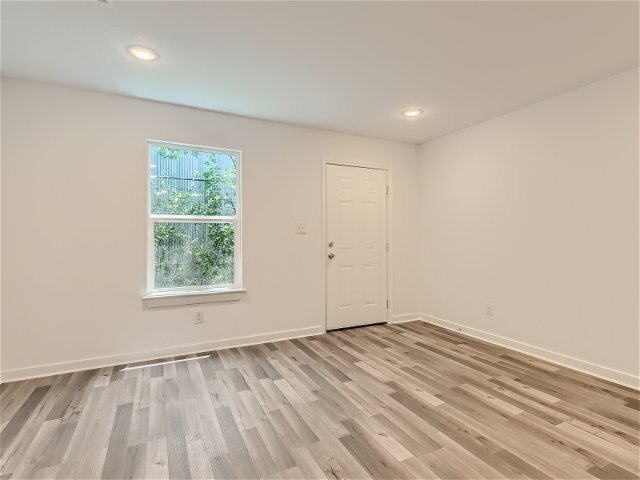 More Photos Of 1522 South Elmendorf St, San Antonio Apartments For Sale