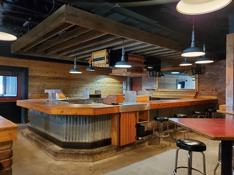 More Photos Of 1423 S Bradley Rd, Santa Maria Restaurant For Lease