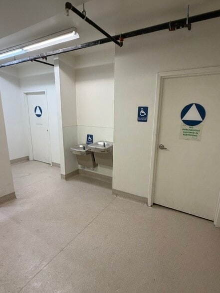 More Photos Of 2700 N Broadway, Los Angeles Freestanding For Lease