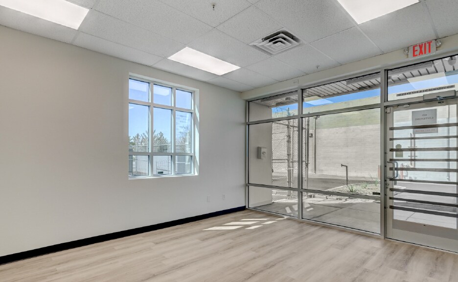 More Photos Of 3685 Post Rd, Las Vegas Warehouse For Sale