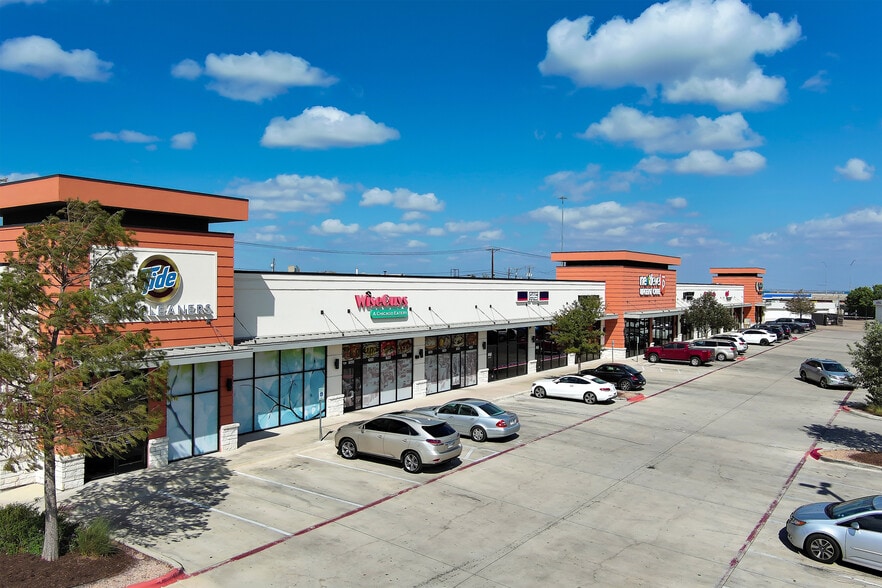 More Photos Of 3200 Greenlawn Blvd, Round Rock Storefront For Lease