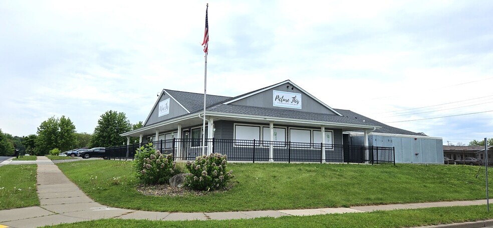 Primary Photo Of 2235 N Clairemont Ave, Eau Claire Freestanding For Sale