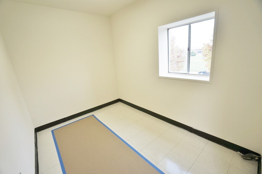 More Photos Of 1148-1174 Taft St, Rockville Warehouse For Lease