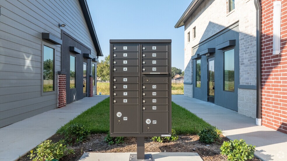 More Photos Of 11606 Westlock Dr, Tomball Medical For Lease