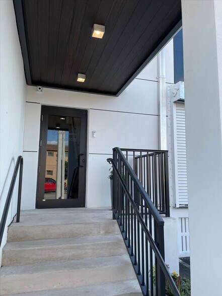 More Photos Of 5575 NW 36th St, Miami Loft Creative Space For Lease