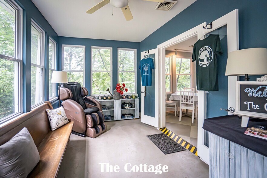 More Photos Of 1185 Highway H Hwy, Hermann Hospitality For Sale