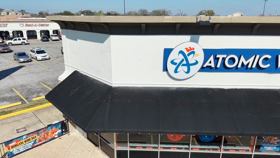 More Photos Of 11200 Northwest Fwy, Houston Storefront Retail Office For Lease