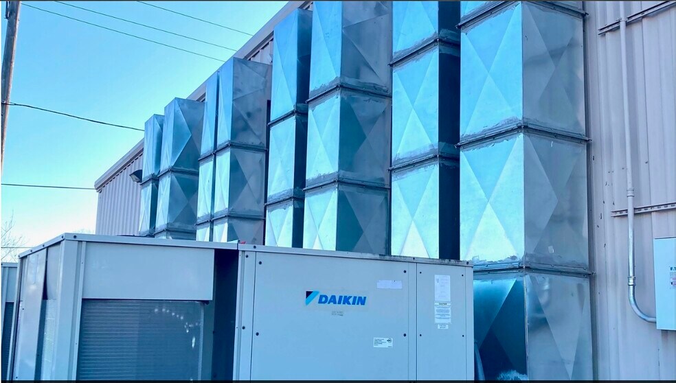 More Photos Of 201 E Tilden St, Humansville Freestanding For Sale