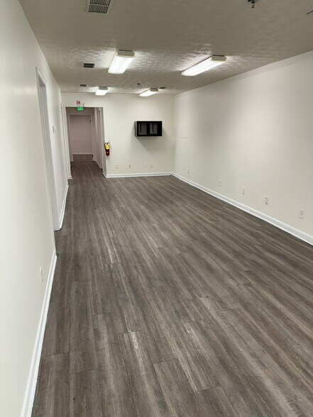 More Photos Of 1718 Highway 138 NE, Conyers Unknown For Lease