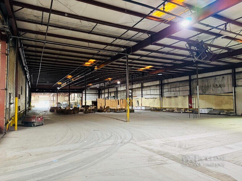 More Photos Of 139 Benjamin Hill Dr, Fitzgerald Warehouse For Sale