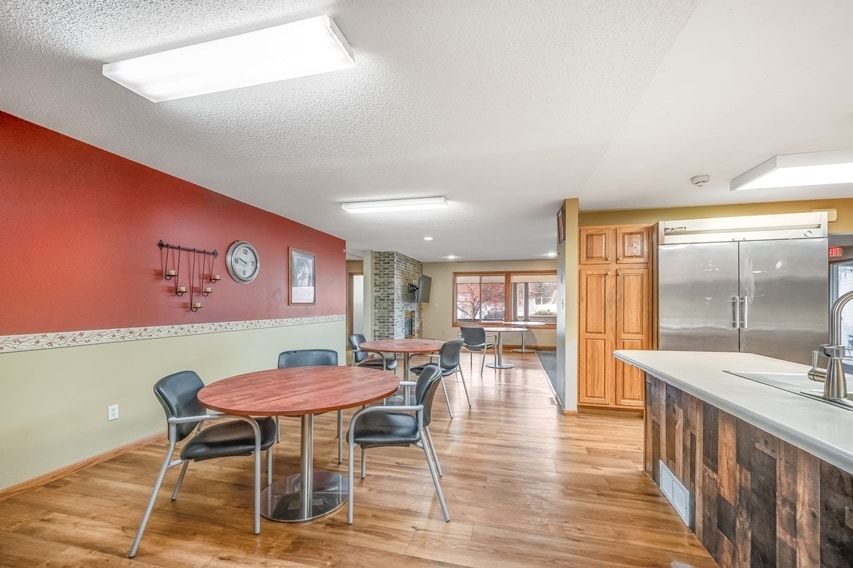 More Photos Of 311 S Nicollet St, Blue Earth Healthcare For Sale