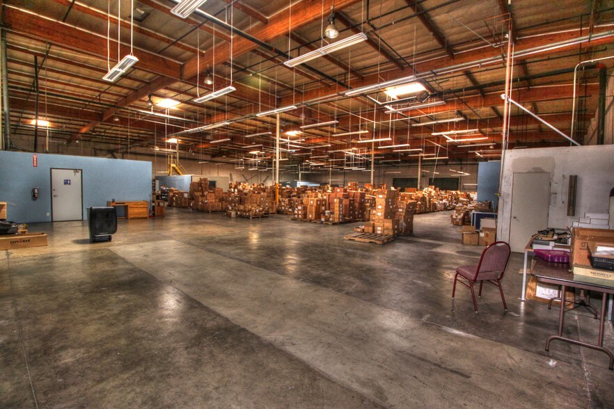 More Photos Of 601 S Dupont Ave, Ontario Warehouse For Sale