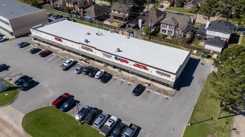 More Photos Of 16143 N Eldridge Pky, Tomball General Retail For Sale