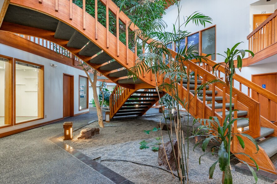 More Photos Of 520 E Whidbey Ave, Oak Harbor Medical For Sale