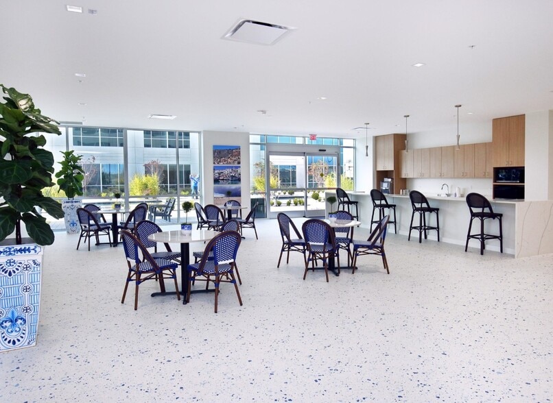 More Photos Of 8560 Belleview Dr, Plano Unknown For Lease