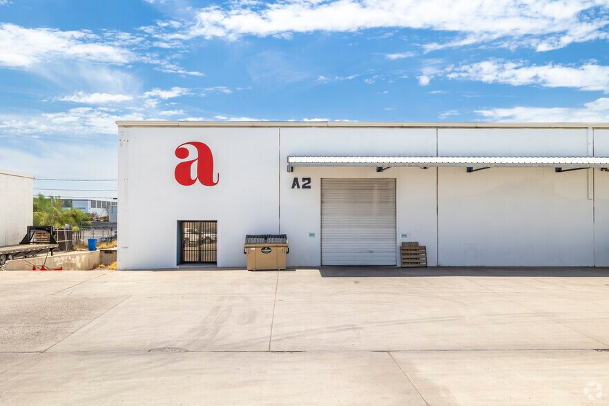 More Photos Of 1315 E Gibson Ln, Phoenix Warehouse For Lease