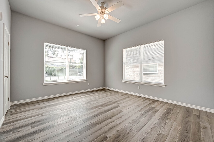 More Photos Of 2508 Southmore Blvd, Houston Apartments For Sale