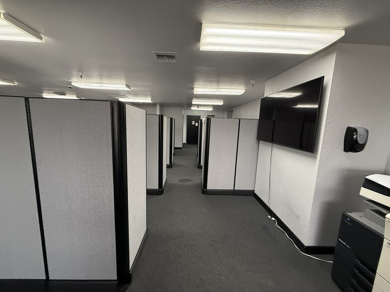 More Photos Of 3321 E Atlanta Ave, Phoenix Warehouse For Sale