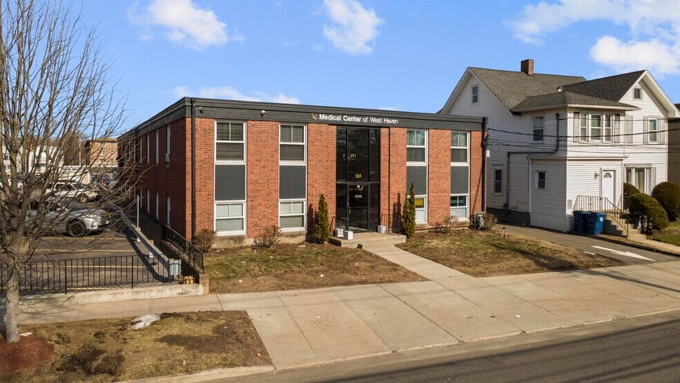 Primary Photo Of 385 Main St, West Haven Medical For Sale