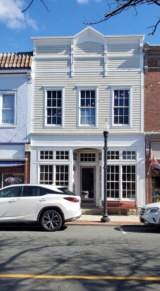 More Photos Of 513 Poplar St, Cambridge Storefront Retail Residential For Sale