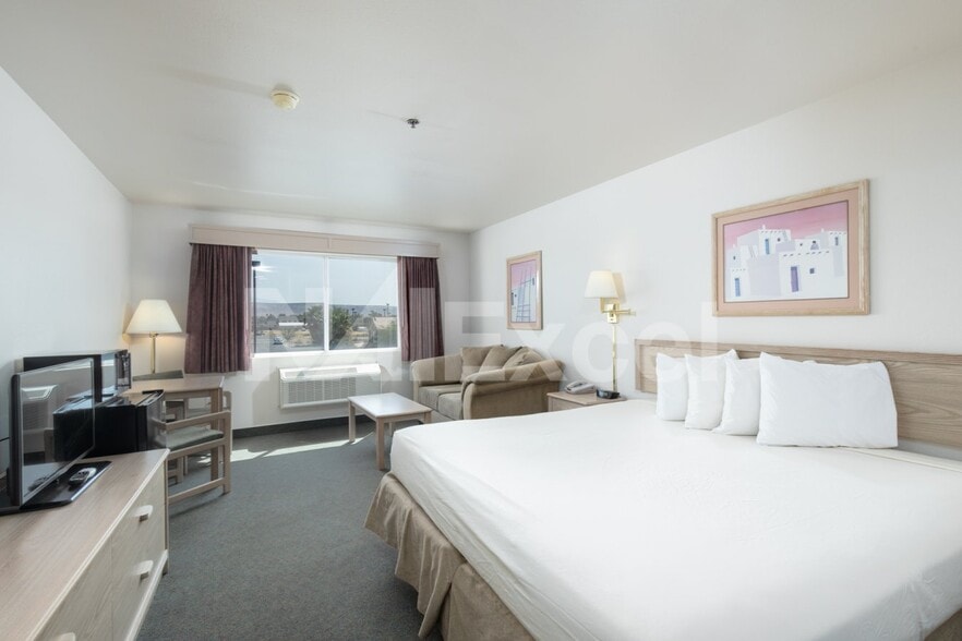 More Photos Of 520 N Moapa Valley Blvd, Overton Hotel For Sale