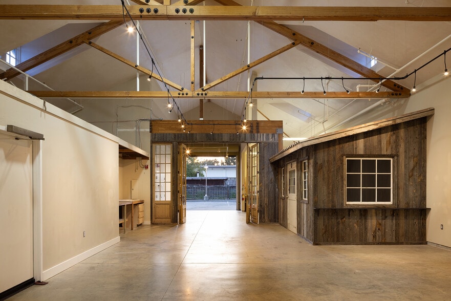More Photos Of 4 E Carmel Valley Rd, Carmel Valley Freestanding For Sale
