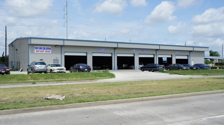 More Photos Of 11101 N Houston Rosslyn Rd, Houston Auto Repair For Sale