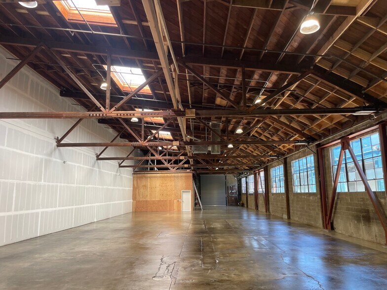 More Photos Of 1483 67th St, Emeryville Warehouse For Lease
