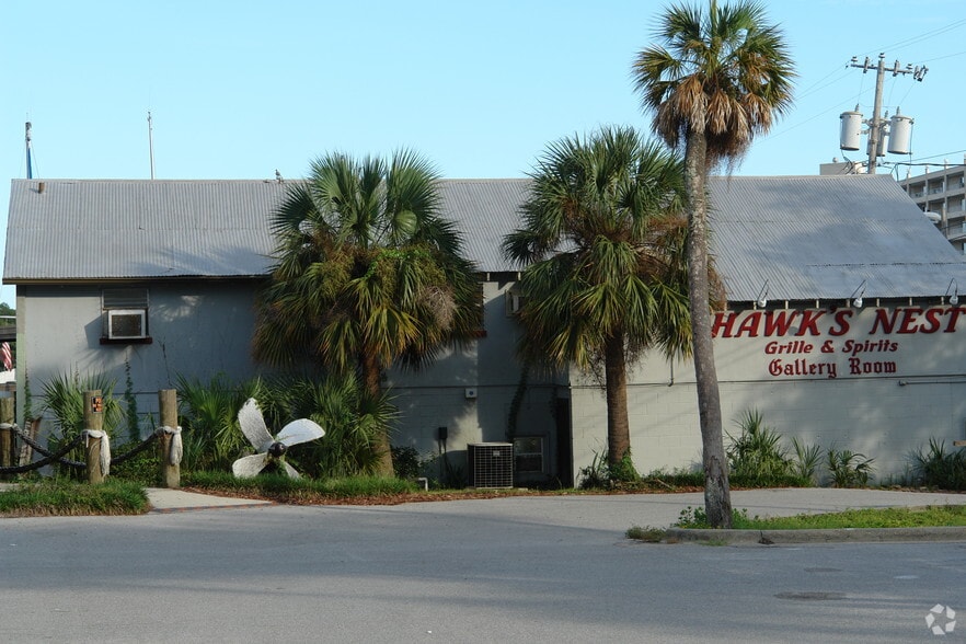 More Photos Of 125 E Beach Dr, Panama City Restaurant For Lease