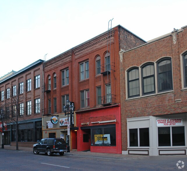 Primary Photo Of 323 W 1st St, Duluth Storefront Retail Residential For Lease