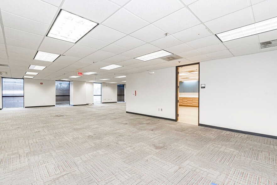 More Photos Of 3636 S Sherwood Forest Blvd, Baton Rouge Office For Lease