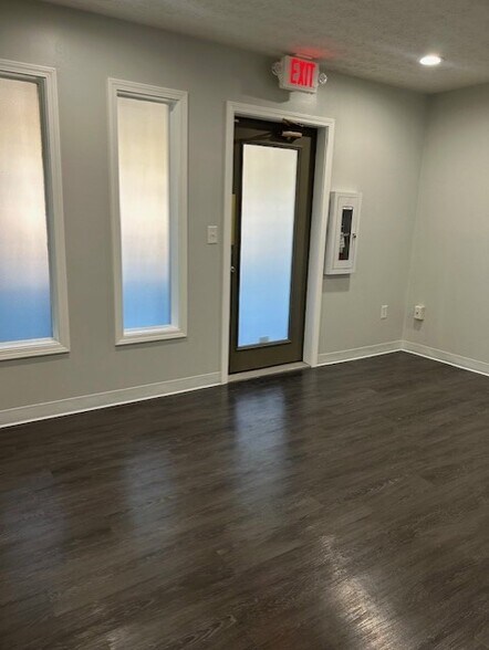 More Photos Of 1543-1545 Marsetta Dr, Beavercreek Medical For Sale