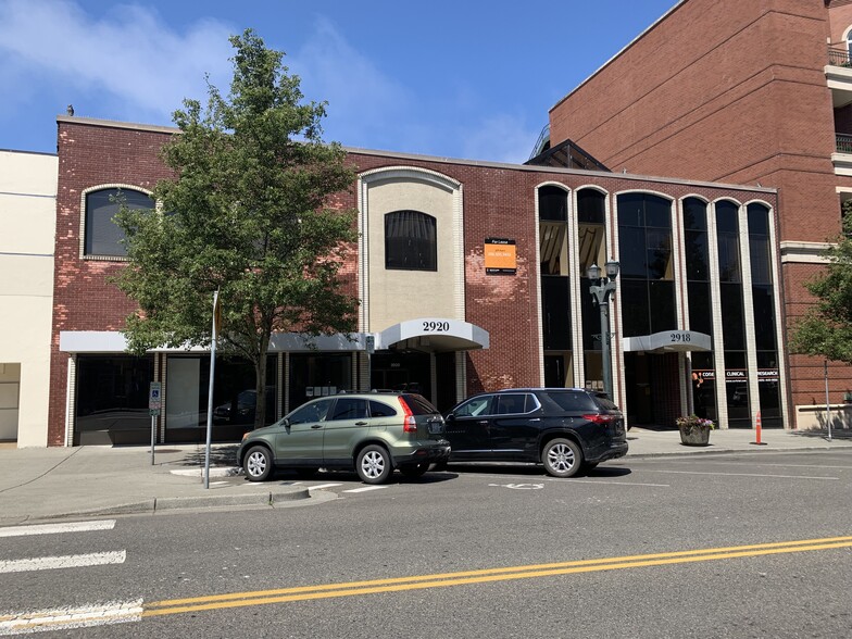 Primary Photo Of 2918-2920 Colby Ave, Everett Office For Lease