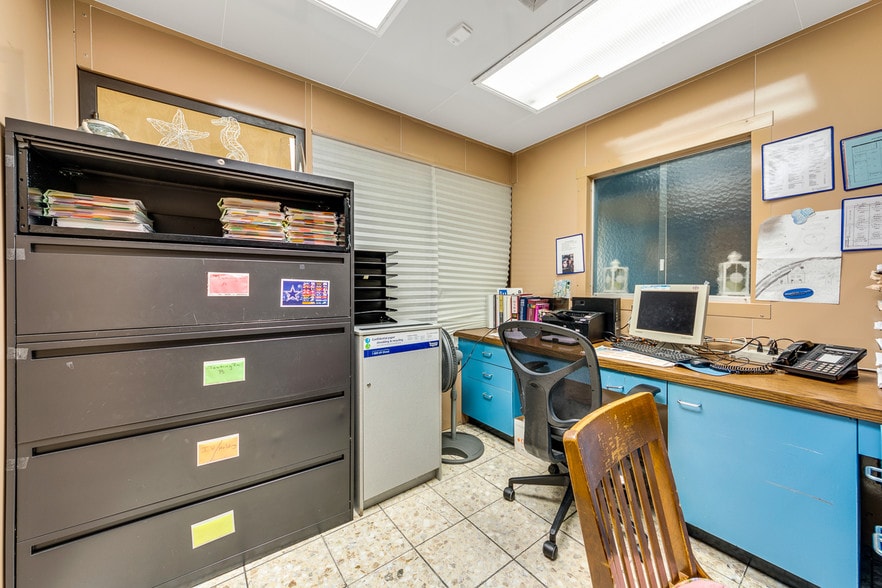 More Photos Of 8345 Walnut Hill Ln, Dallas Medical For Sale