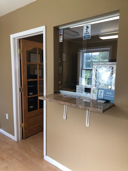 More Photos Of 1 Plumbridge Dr, Levittown Office Residential For Sale